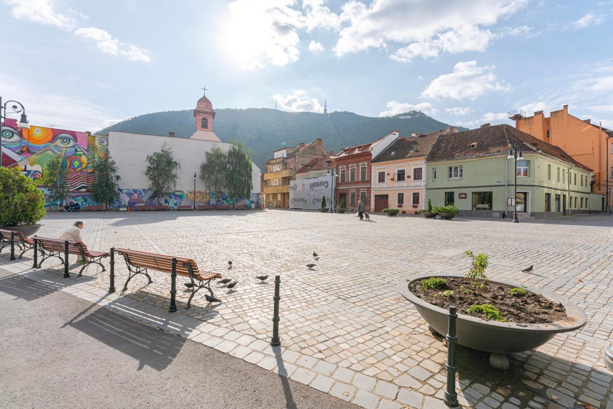 Wagner Estate Feel The Old Town Vibe Lägenhet Braşov Exteriör bild